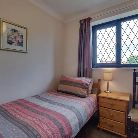 3 Bed In Oc-sa397 Holiday home
